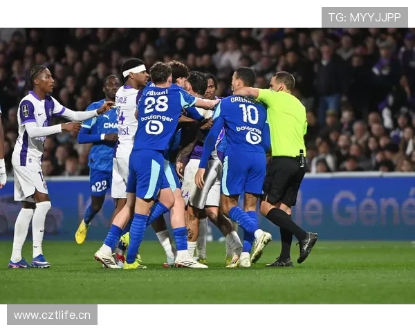 切尔西大规模引援效果引发争议,阵容磨合问题对赛季走势形成制约