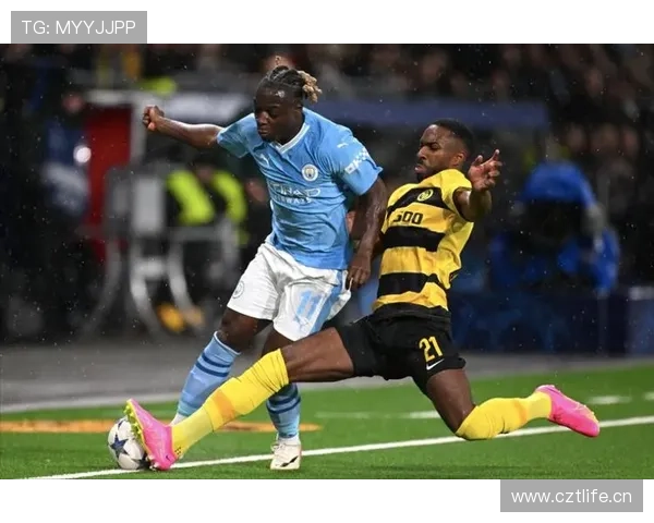 罗德里：欧冠淘汰赛关键战中的稳定控场表现解析