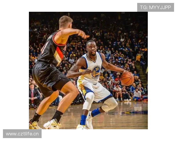 比尔·沃顿内线挡拆拉开空间助队季后赛防守表现提升